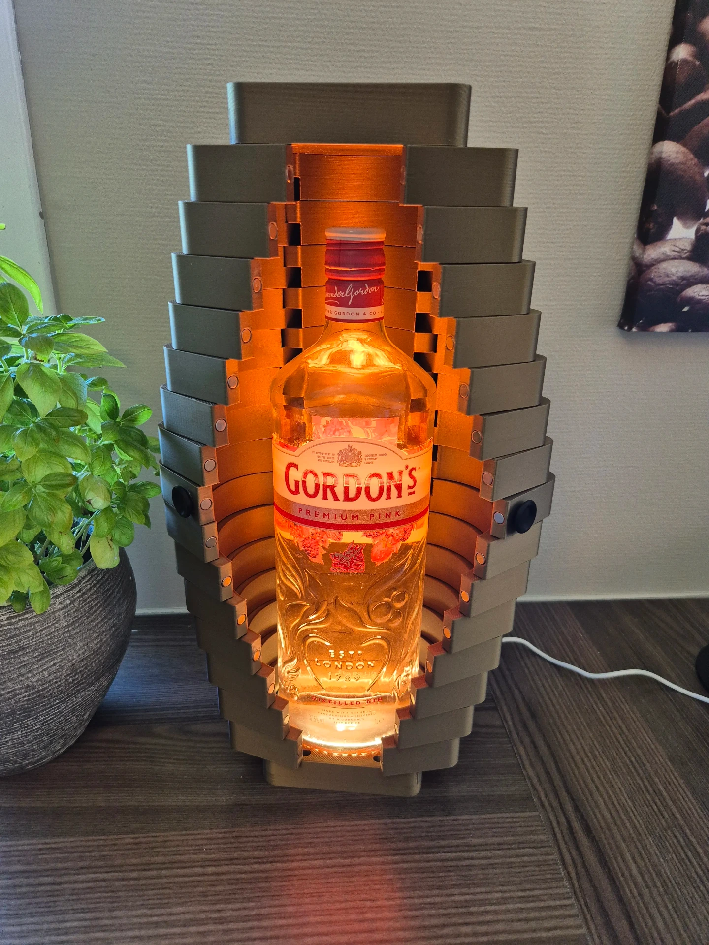 [NML-PLAY-ACC-SOR-002] Foldedørs Vinæske – Elegant Gaveæske til Vin med LED-lys (Sort)